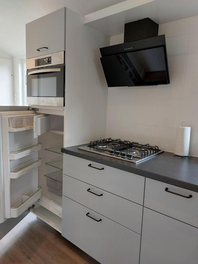 Modern En Chic Chalet Tot 4 Personen Op De Veluwe Recreatiepark De Oude Driest Putten Exterior photo